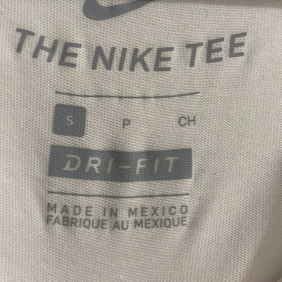 NWOT Mens Long Sleeve Basketball Tee - Picture 4 of 5